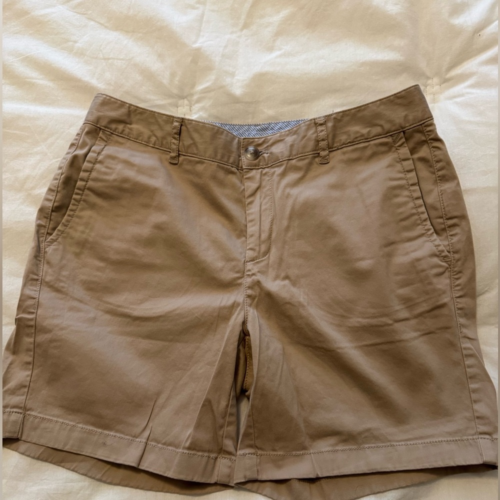 LL Bean Favorite Fit khaki shorts sz 6